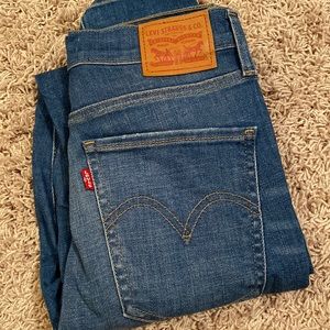 Levi jeans